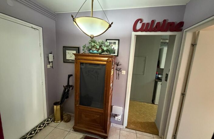 APPARTEMENT F4 BEL EMPLACEMENT + PARKING PRIVATIF — photo 3