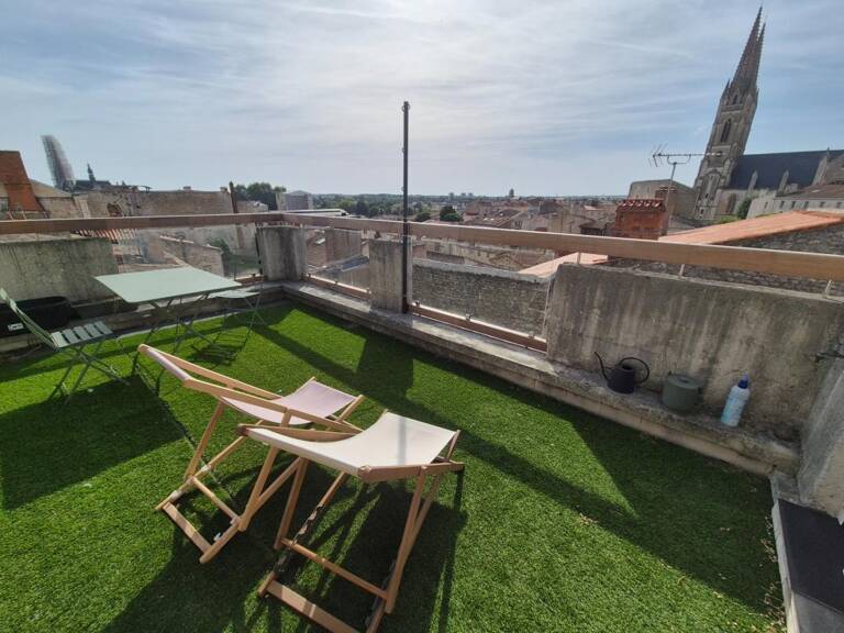 Duplex-Terrasse avec vue imprenable centre Niort (79) à vendre — photo 1