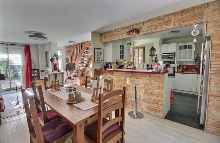 VERNEUIL-EN-HALATTE – EXCLUSIVITÉ – MAISON FAMILIALE DE 160 M² – VIVABLE DE PLAIN-PIED — photo 5