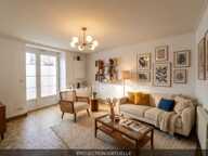 Maison de bourg rénovée de 99 m² (3 ch) avec cour, 2 garages + Appartement T2 loué (420 €/mois) – Centre-ville de Nueil-les-Aubiers (79250) — photo 3
