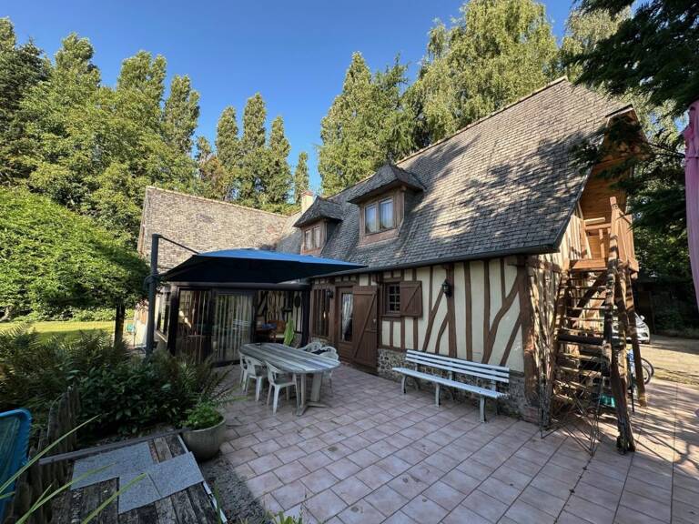 Vente à terme : maison normande au charme authentique — photo 1