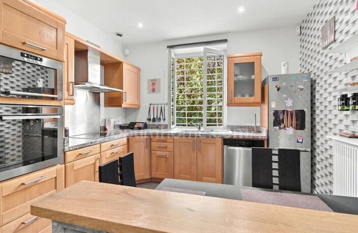 Appartement 3 pièces rénové à proximité des commodités à Oullins — photo 3