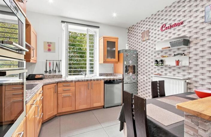 Appartement 3 pièces rénové à proximité des commodités à Oullins — photo 4