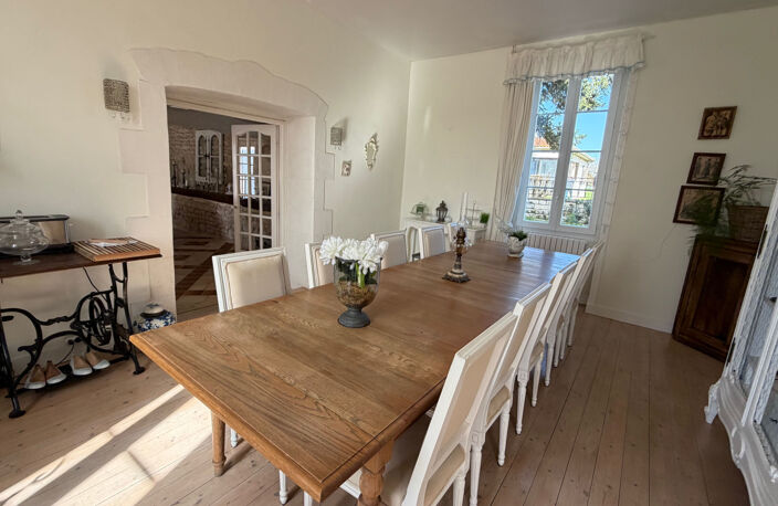 Elégante Maison de Maître avec 5 chambres d'hôtes — photo 4
