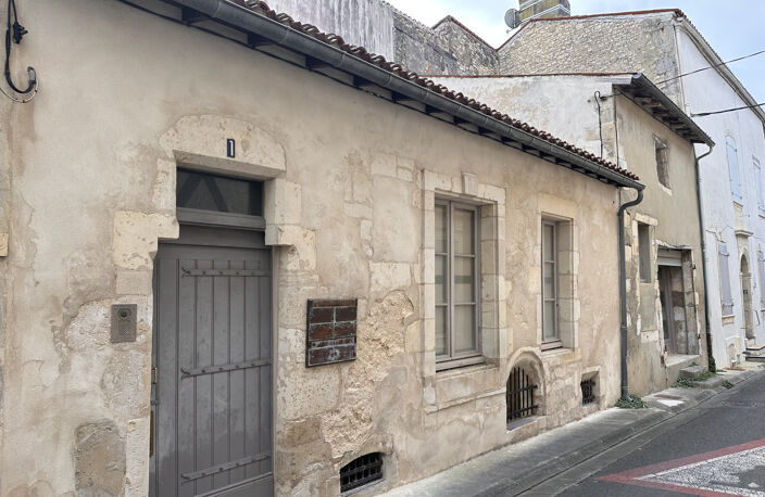 Jolie maison à pans de bois — photo 3