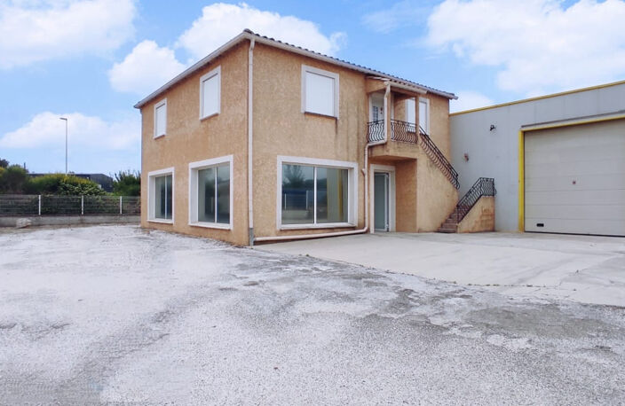 À louer   Ensemble de locaux polyvalents de 590 m2 sur terra — photo 2