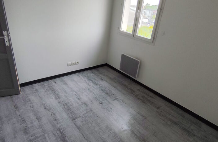 À louer   Ensemble de locaux polyvalents de 590 m2 sur terra — photo 4