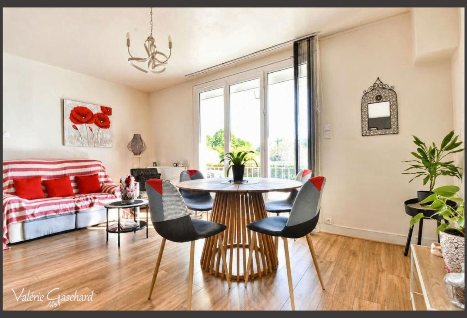 Pineuilh – Appartement T3 rénové 62 m², balcon, tout à pied — photo 1