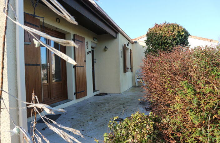 MAISON EN BON ETAT GENERAL DE 90 M2 SUR UN BEAU TERRAIN CLOS — photo 3