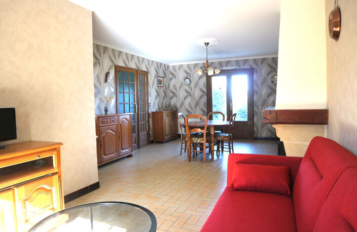 MAISON EN BON ETAT GENERAL DE 90 M2 SUR UN BEAU TERRAIN CLOS — photo 5