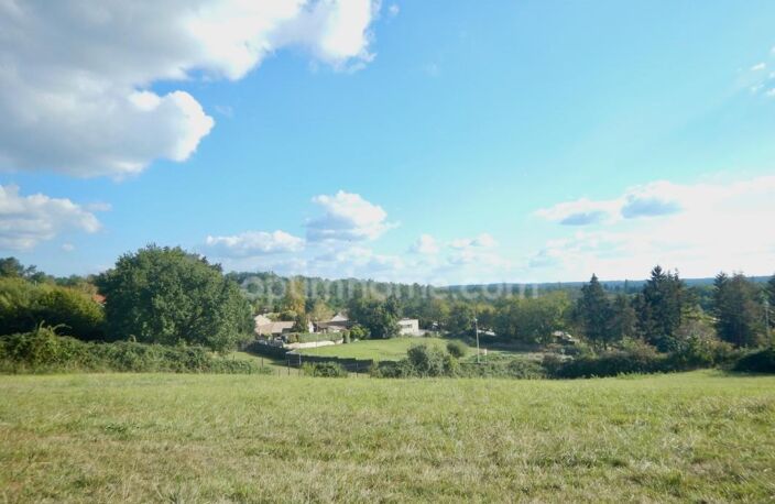 Terrain à bâtir de 2900 m2 à CHAMPCEVINEL (24) — photo 3