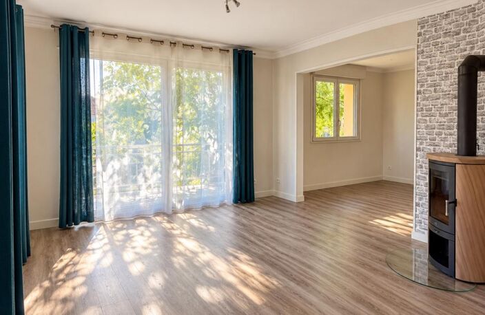 MAISON INDIVIDUELLE, 3 CHAMBRES, SOUS-SOL COMPLET ET JARDIN CLOS — photo 3