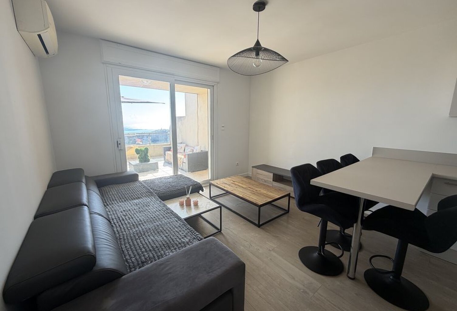 Appartement T2 meublé Hauteurs de Bastia — photo 1