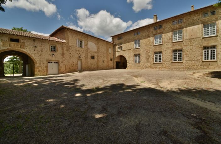 Appartement vendu loué au Château du Mouchet — Cadre de vie d’exception — photo 5