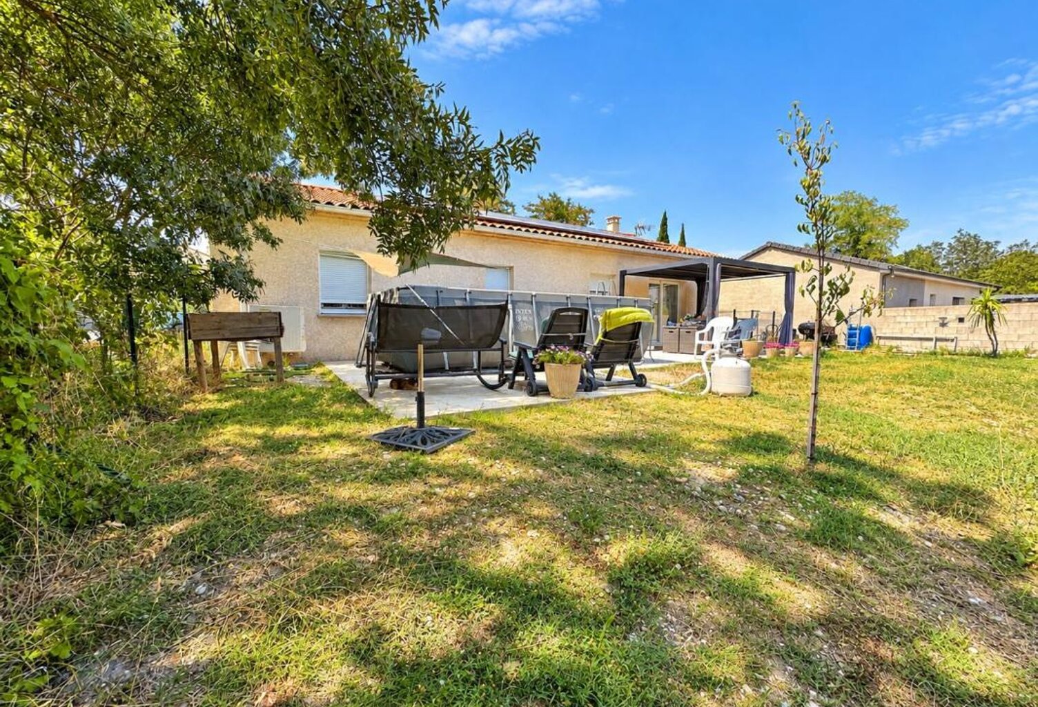 À vendre maison de plain-pied avec garage très au calme — photo 1