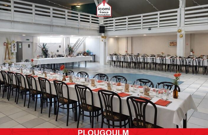 FINISTERE - Plougoulm (29250) - A VENDRE - BATIMENT DE 500M² TOUT USAGE SUR +2200M² DE TERRAIN CONSTRUCTIBLE - USAGE ACTUELLE SALLE DE RECEPTION - PARKING - RARE - SPECIAL INVESTISSEUR — photo 5