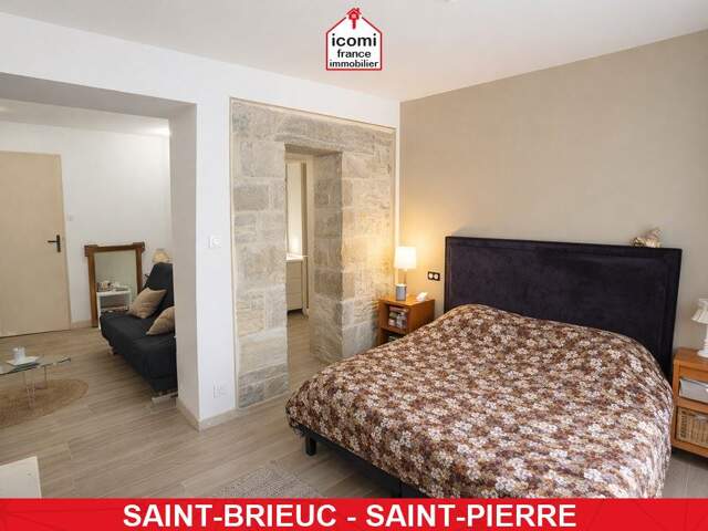 COTES-D'ARMOR - Saint-Brieuc (22000) - A VENDRE - MAISON T7 DE 200M² - 5 CHAMBRES - GARAGE - TERRASSE  - JARDIN - COUP DE COEUR - AUCUNS TRAVAUX - FACILEMENT DIVISIBLE EN 2 APTS — photo du bien