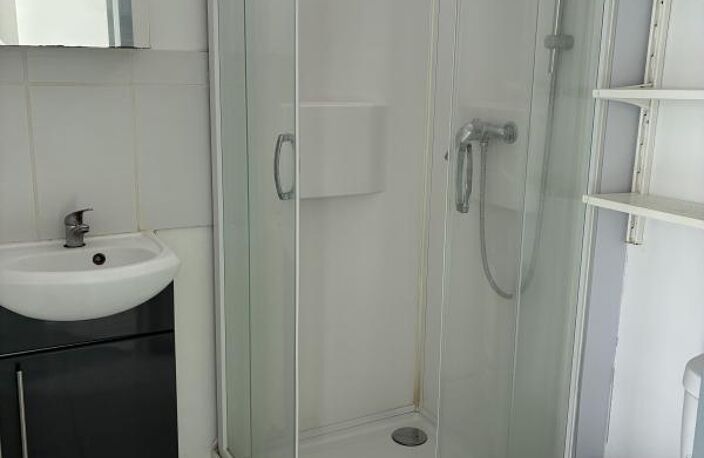T2 — photo 2