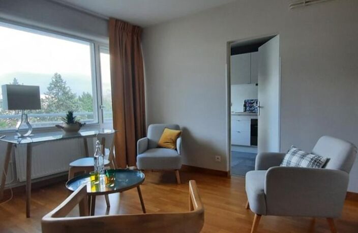 T1 — photo 2