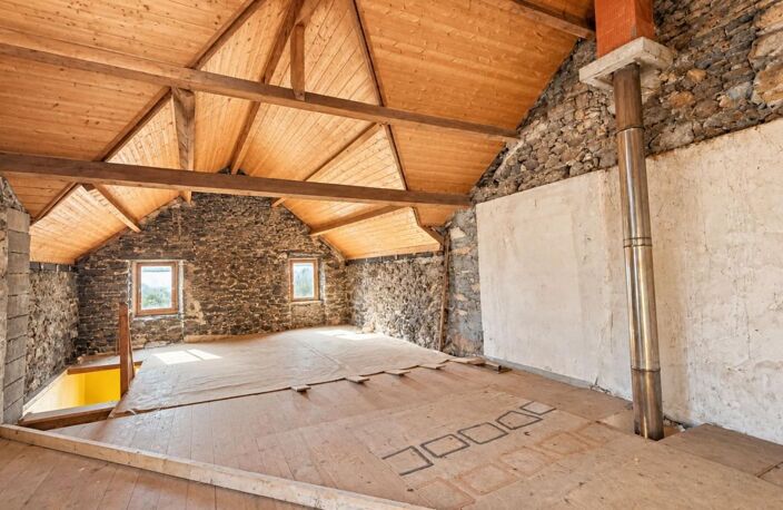 Maison 135 m² à réinventer – Un potentiel exceptionnel sur 3 niveaux — photo 2
