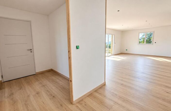 Maison neuve 2026 – 106 m², 3 chambres et double garage à Salmiech — photo 5