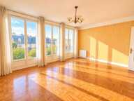HYPER CENTRE - Appartement 75m2 avec vue mer / Balcon - Ascenseur — photo 2