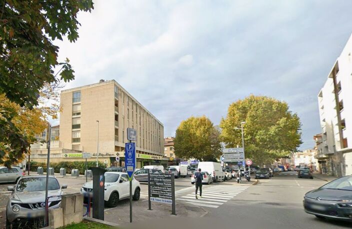 AUBAGNE – VENTE DES MURS COMMERCIAUX D’UNE BOULANGERIE – 250 m² environ — photo 2