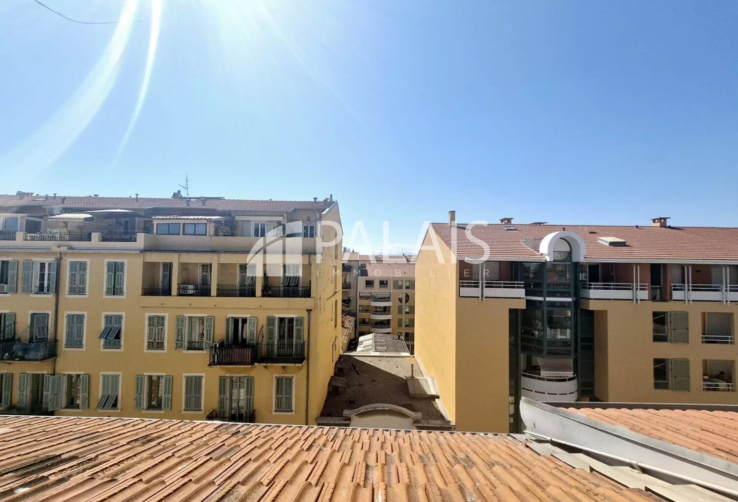 F2 MEUBLE -LE PORT — photo 1