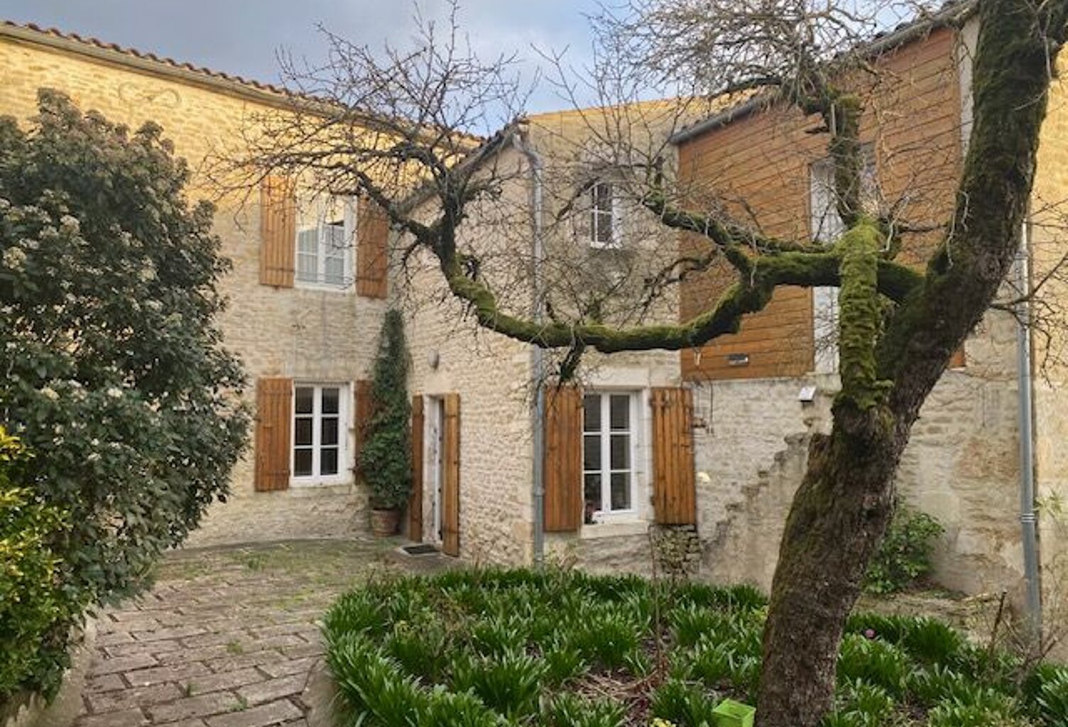 Maison À Vendre — photo 1