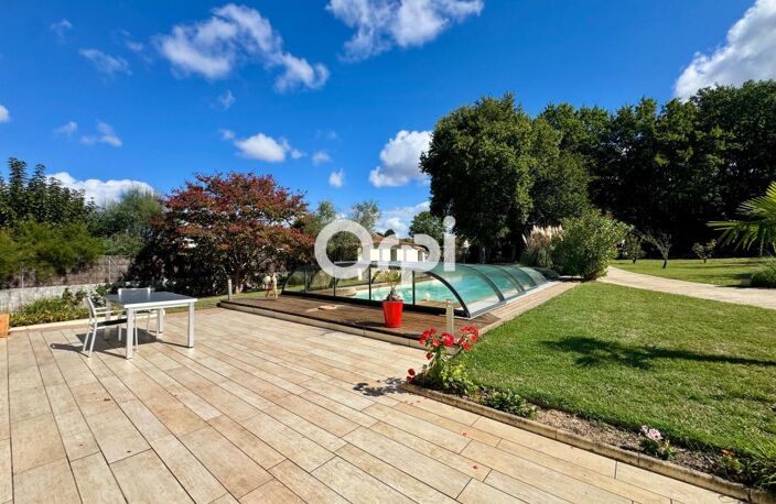 Maison - 4 chambres - 1993 m² parcelle - Piscine - Garage — photo 2