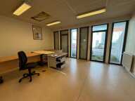 Appartement ou local commercial d'environ 139m2 SAINT GEORGES DE DIDONNE CENTRE — photo 2