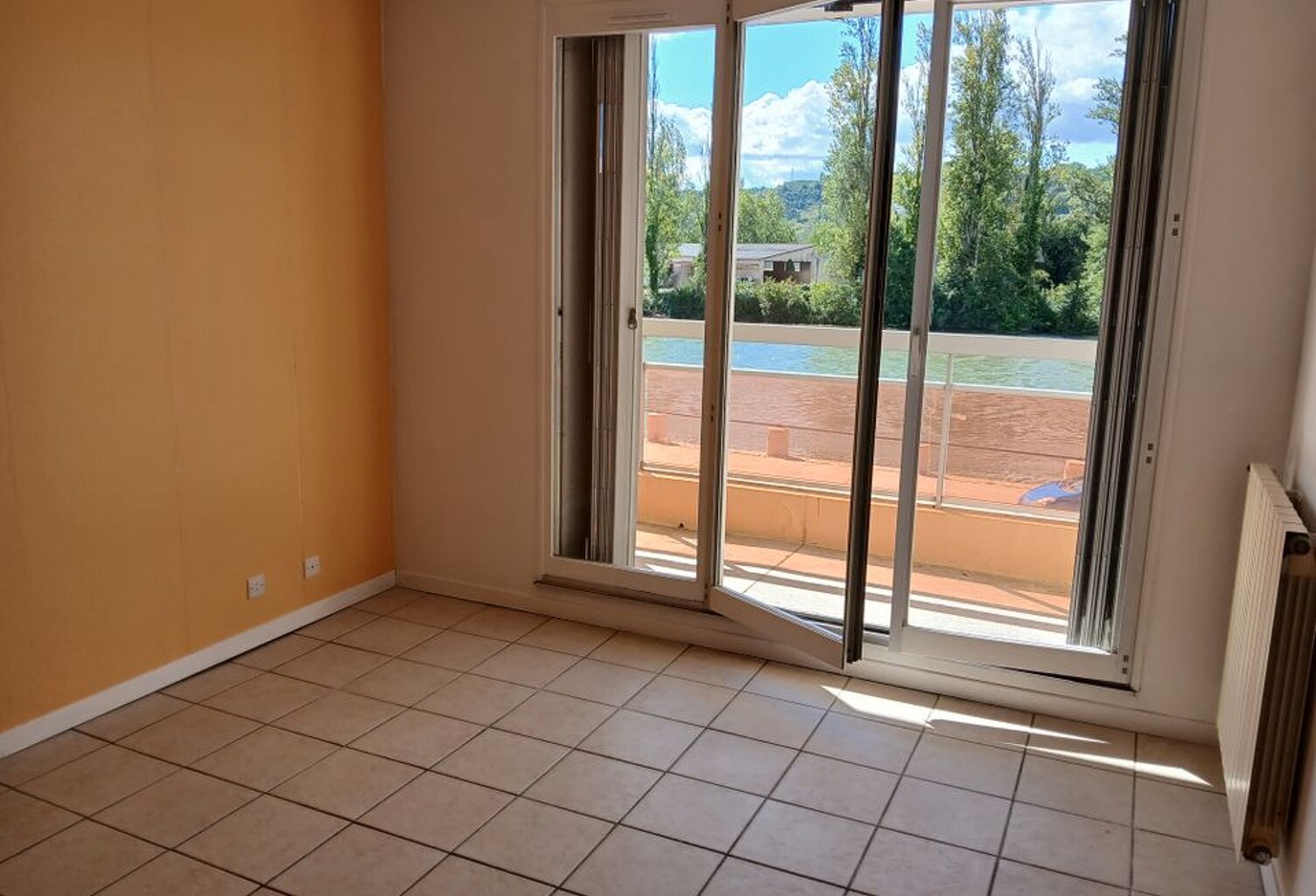 Appartement de 30m2 à louer sur Sens — photo 1