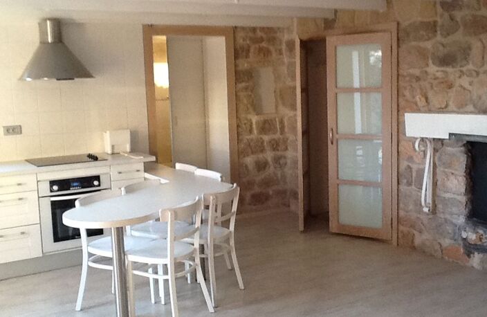 Maison de 80m2 à louer sur Beaurecueil — photo 2
