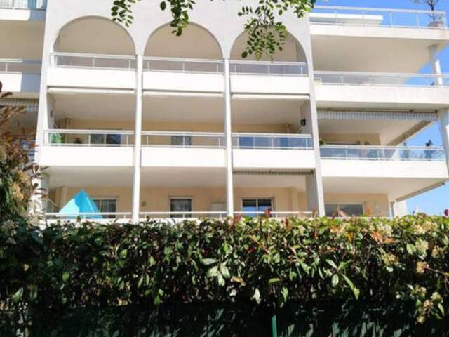 Appartement de 49m2 à louer sur Saint-Laurent-du-Var — photo du bien