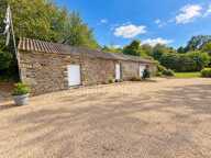 Propriété à vendre 8 pièces avec terrain et dépendances en périphérie de Carhaix-Plouguer — photo 3
