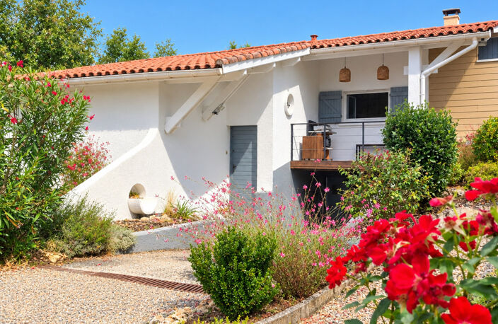 Maison à vendre 7 pièces MONTAUBAN (82), 5 chambres, garage, piscine, jardin et dépendance — photo 5