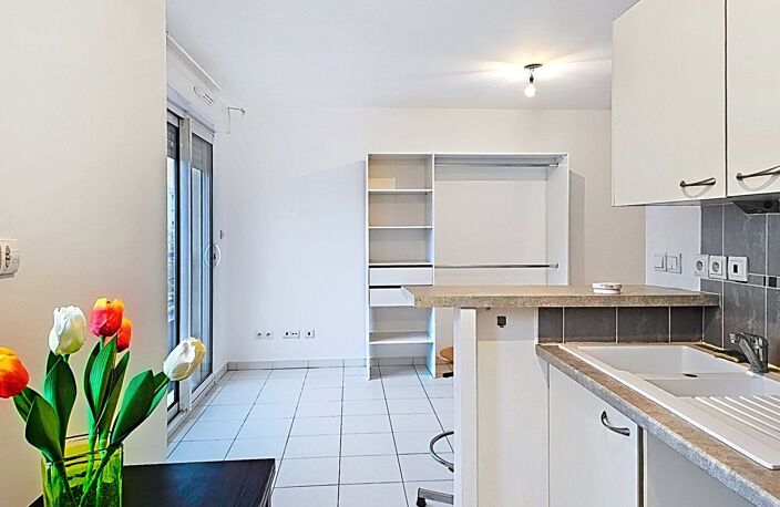 Meaux-Studio prêt à vivre-idéal premier achat ou investissement locatif — photo 2