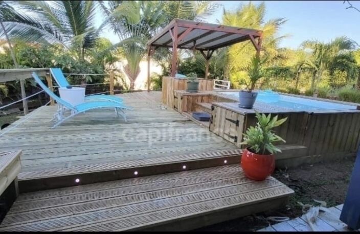 Sainte-Anne – Charmante maison avec piscine, bungalow indépendant et jardin tropical — photo 2