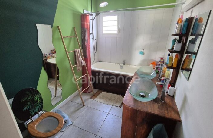 Sainte-Anne – Charmante maison avec piscine, bungalow indépendant et jardin tropical — photo 3