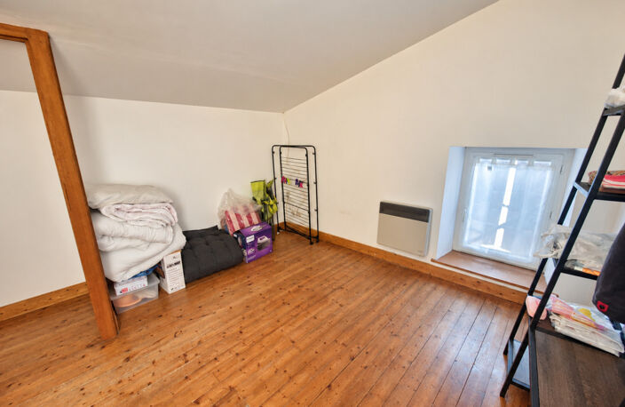 Maison à vendre 2 pièces TONNAY BOUTONNE (17) 47 m² habitables — photo 4