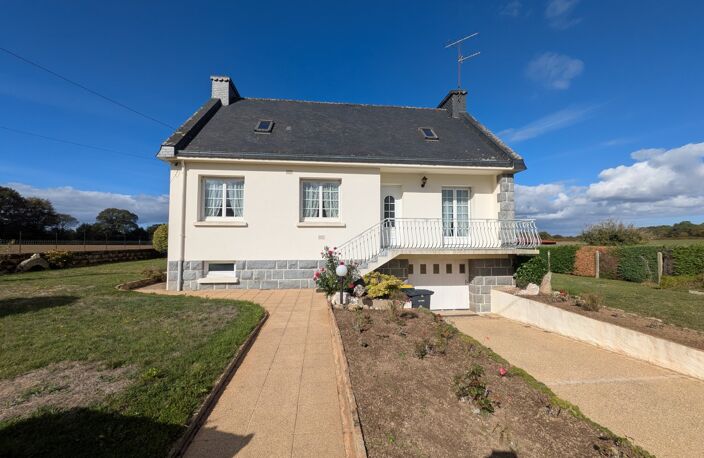 BUBRY EN CAMPAGNE AU CALME MAISON NÉO BRETONNE EN REZ DE CHAUSSEE SURELEVE AVEC VIE DE PLAIN PIED DE 5 PIÈCES DE 100m² ENVIRON PARCELLES CLÔTURÉES DE 2315M² — photo 2