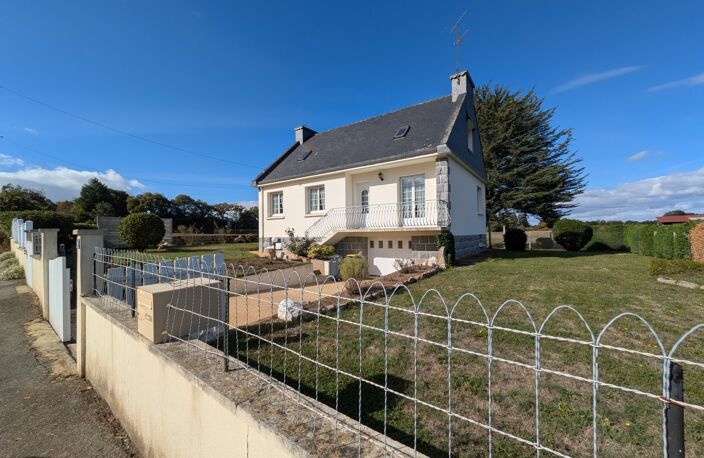 BUBRY EN CAMPAGNE AU CALME MAISON NÉO BRETONNE EN REZ DE CHAUSSEE SURELEVE AVEC VIE DE PLAIN PIED DE 5 PIÈCES DE 100m² ENVIRON PARCELLES CLÔTURÉES DE 2315M² — photo 4