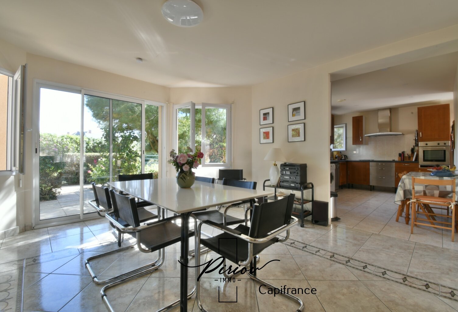 Pavillon Plain pied, 3 chambres, 2 sdb, 950 m² de terrain — photo 1