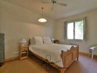Pavillon Plain pied, 3 chambres, 2 sdb, 950 m² de terrain — photo 3