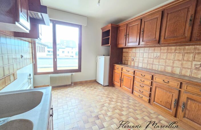 Appartement à vendre 3 pièces MARIGNIER (74) — photo 2