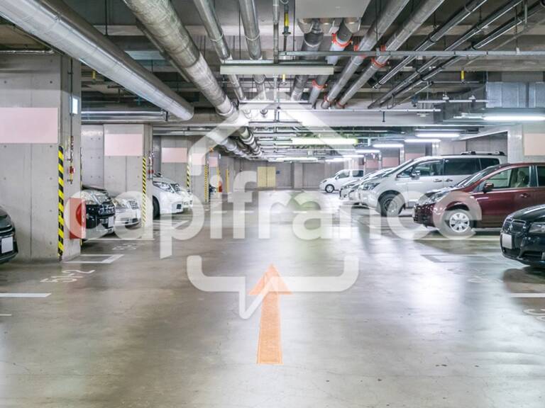 Parking à louer au centre de CHATILLON (92) — photo 1