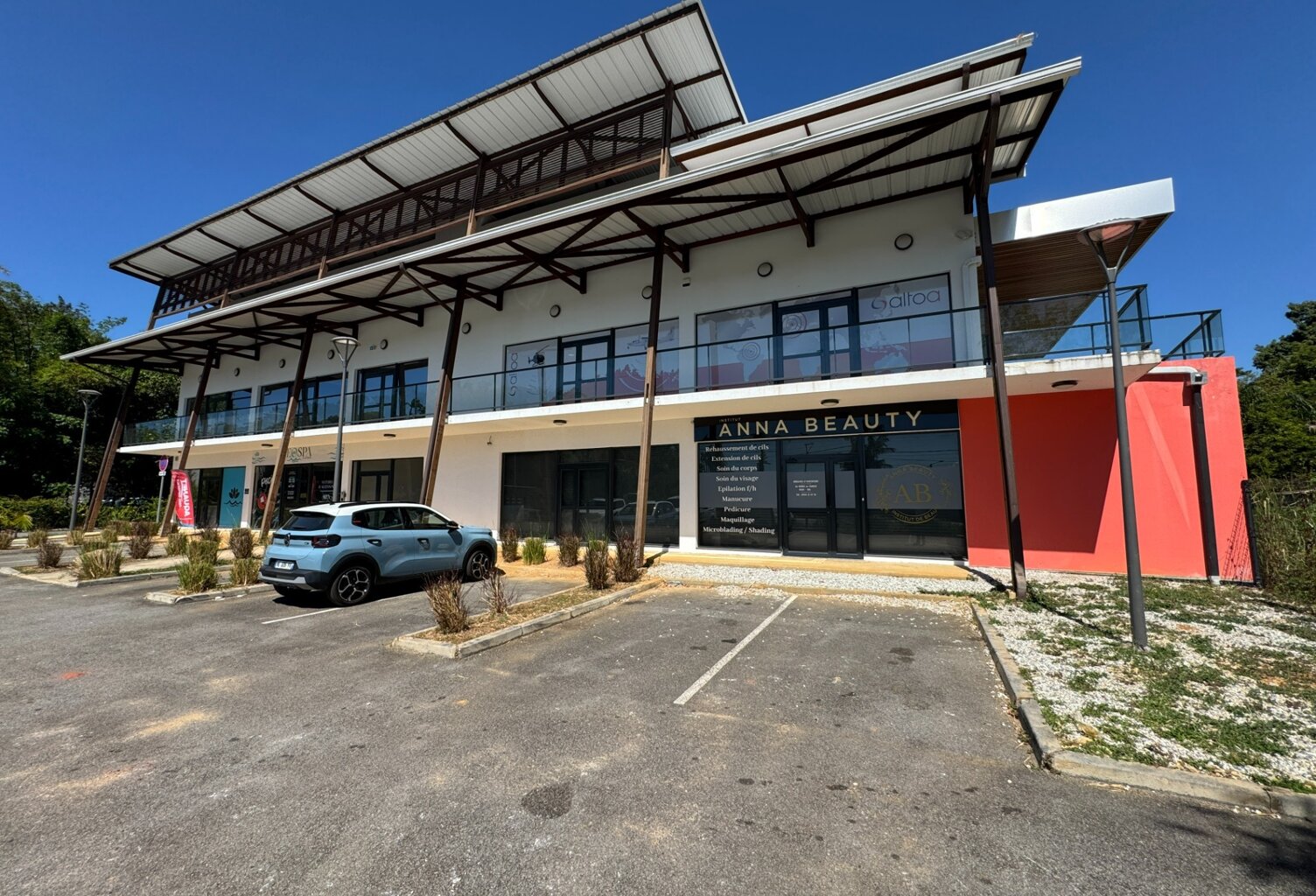 Rémire-Montjoly – Institut de beauté à céder, entièrement équipé — photo 1