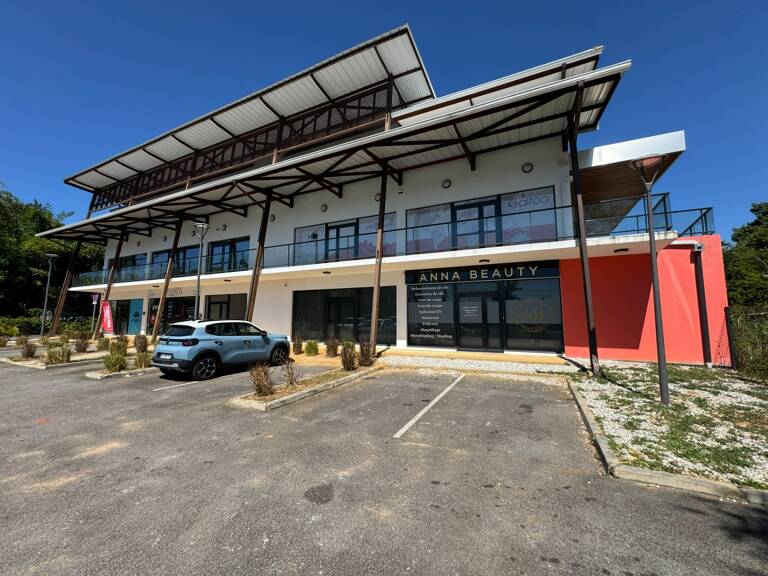Rémire-Montjoly – Institut de beauté à céder, entièrement équipé — photo 1
