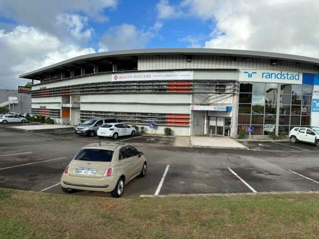 Cayenne et Matoury – Deux instituts de beauté à céder, ensemble ou séparément — photo du bien