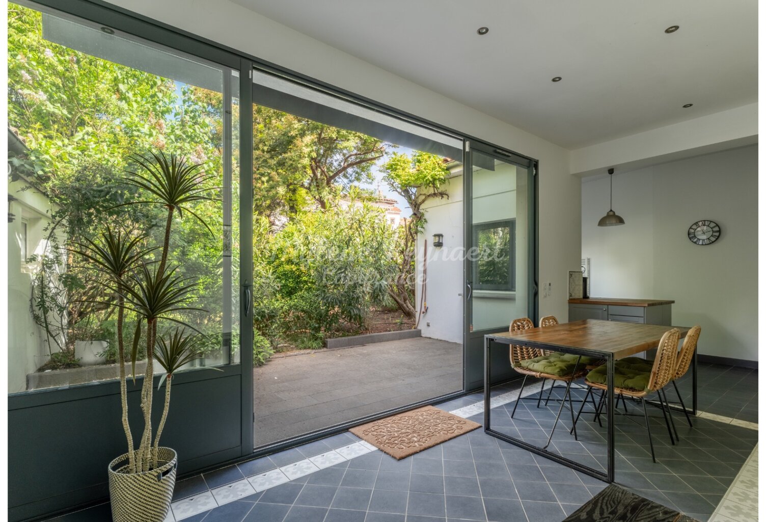 Charmante échoppe de 147m2 avec superbe jardin de 200m2 - Sacré-Coeur - Nansouty — photo 1